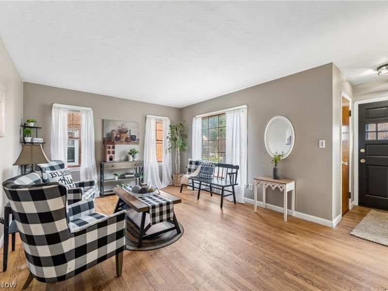 14519 Orchard Park Avenue, Cleveland, OH 44111 Photo 7
