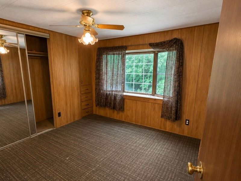 23 Skyline Drive, Ashville, OH 43103 Photo 4