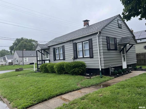 1515 WILLOW Street, Pekin, IL 61554