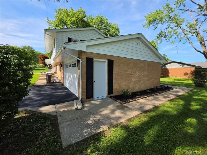 2570 Mardella Drive, Beavercreek, OH 45434 Photo 39