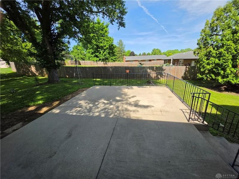 2570 Mardella Drive, Beavercreek, OH 45434 Photo 40