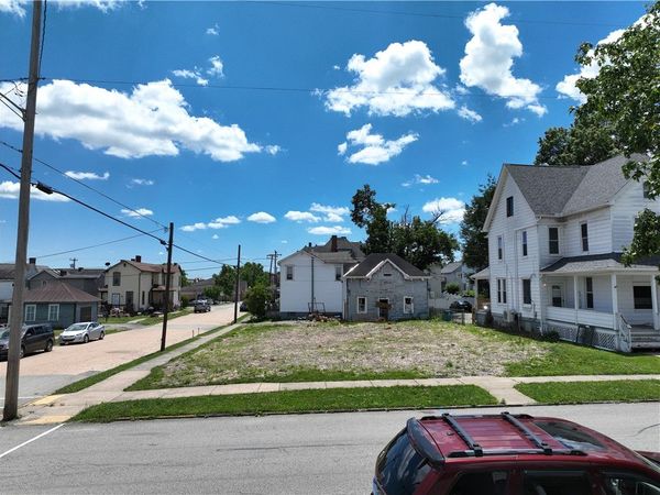 303 Loucks Ave, Scottdale, PA 15683