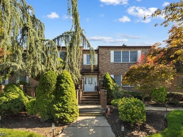 70 Harristown Rd, Unit 1, Fair Lawn, NJ 07410