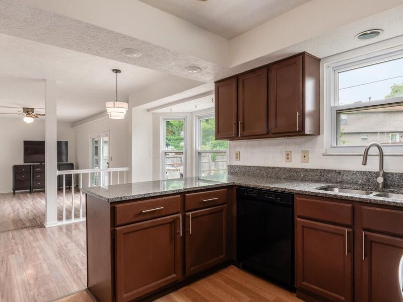424 Jonell Lane, Reynoldsburg, OH 43068 Photo 13