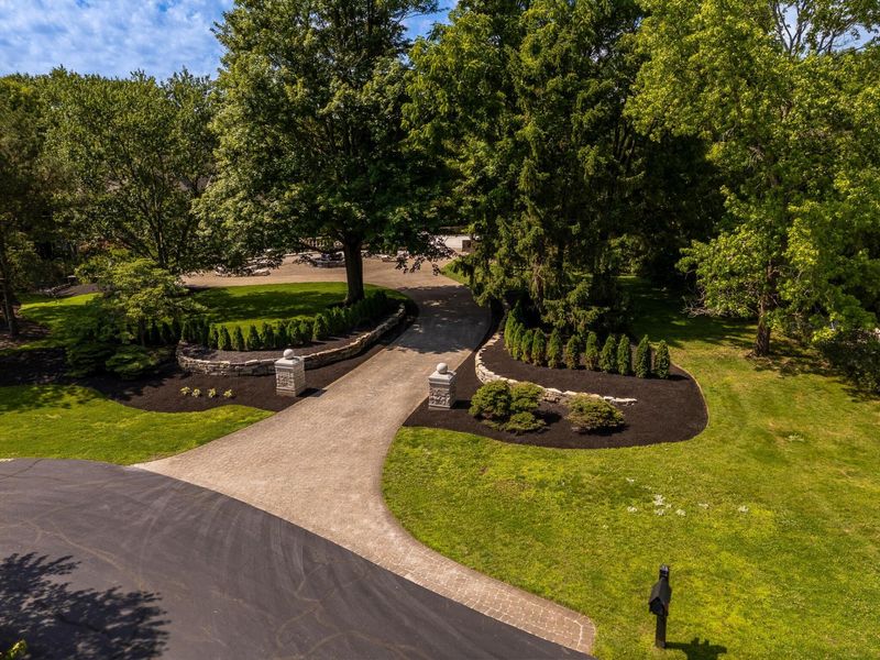 1635 Strathshire Hall Place, Powell, OH 43065 Photo 5