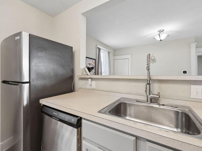 57 N Pine Street , Newark, OH 43055 Photo 19