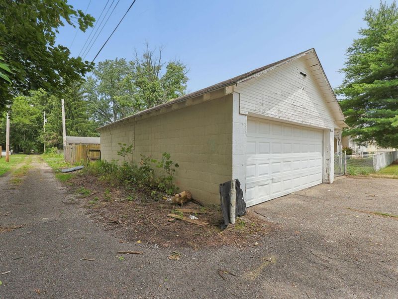 57 N Pine Street , Newark, OH 43055 Photo 37