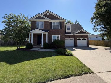 205 Dundee Court, Versailles, KY 40383