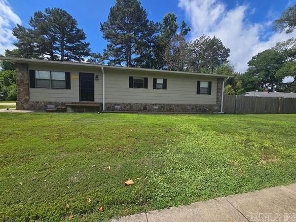 1201 W Front Street , Heber Springs, AR 72543
