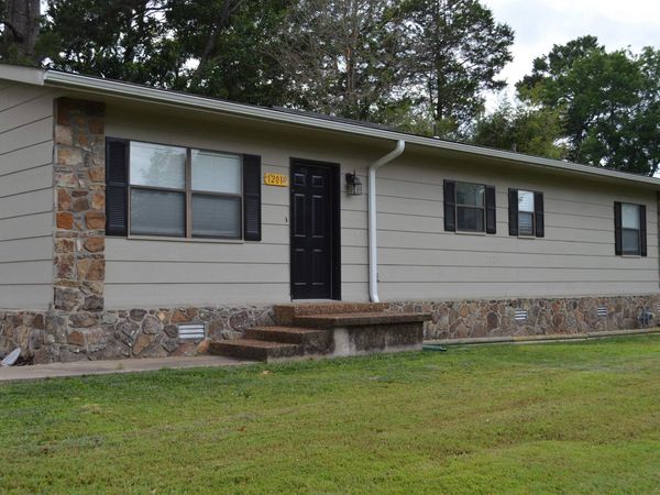 1201 W Front Street, Heber Springs, AR 72543