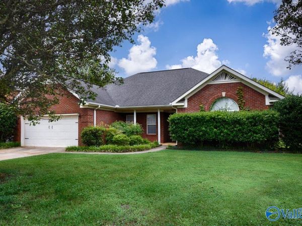 100 Twelve Oaks Drive, Madison, AL 35758