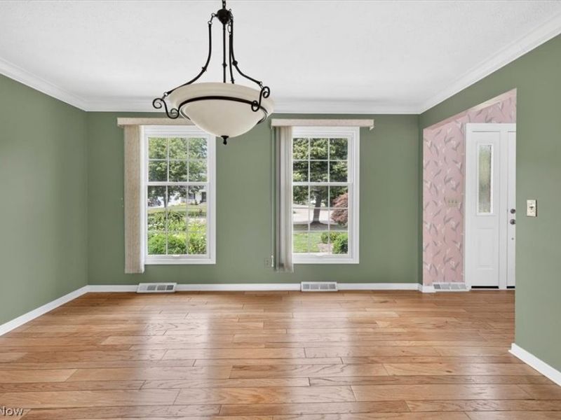 491 Thackeray Trail, Richmond Heights, OH 44143 Photo 6