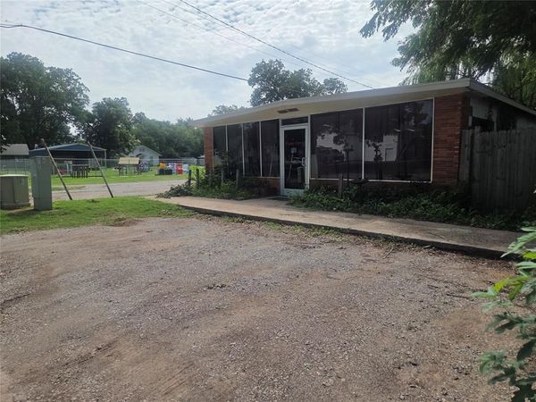 408 E Charles Street, Pauls Valley, OK 73075