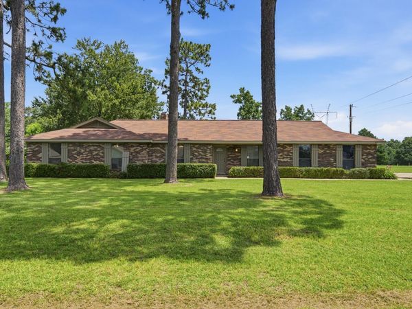 103 Robin Hood Dr., Petal, MS 39465