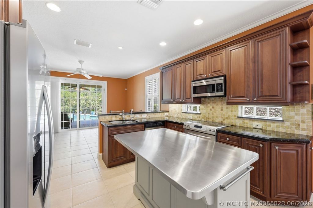 3736 NW Deer Oak Drive, Jensen Beach, FL 34957 Photo