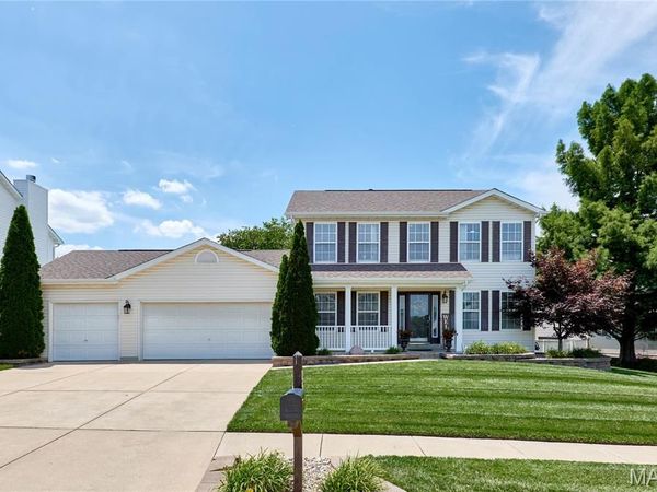 15 Lord Edward Court, O'Fallon, MO 63366