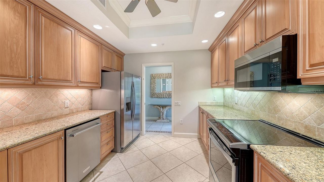 5211 Parisienne Place, Unit 101B27, Sarasota, FL 34238 Photo