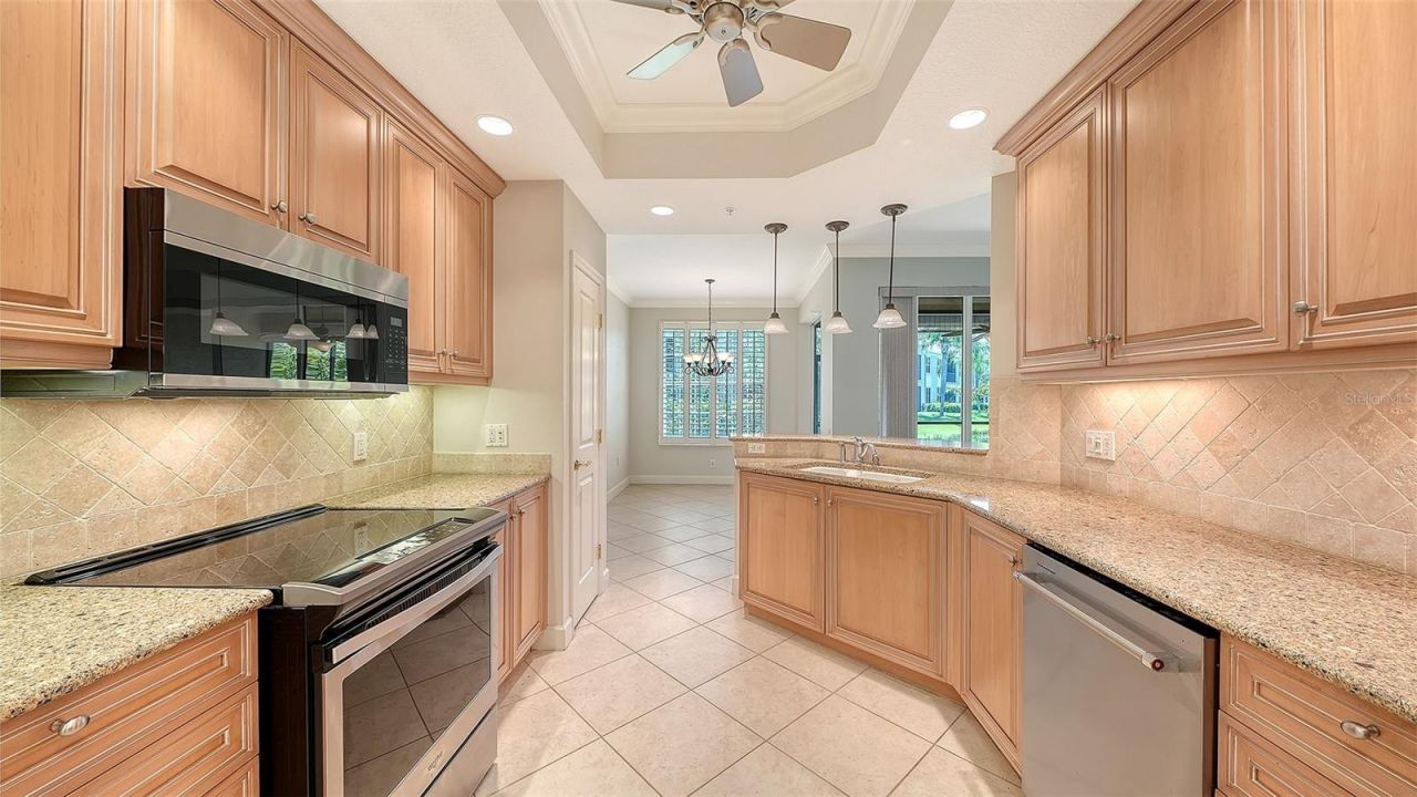 5211 Parisienne Place, Unit 101B27, Sarasota, FL 34238 Photo