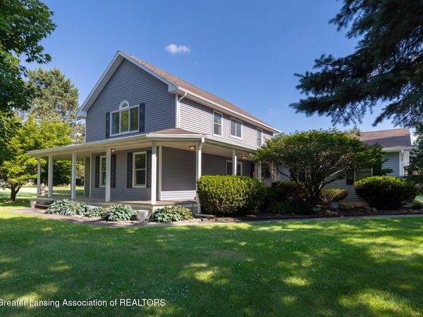 4115 W Howe Road, DeWitt, MI 48820