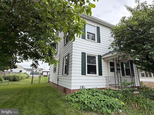 711 YORK STREET , HANOVER, PA 17331