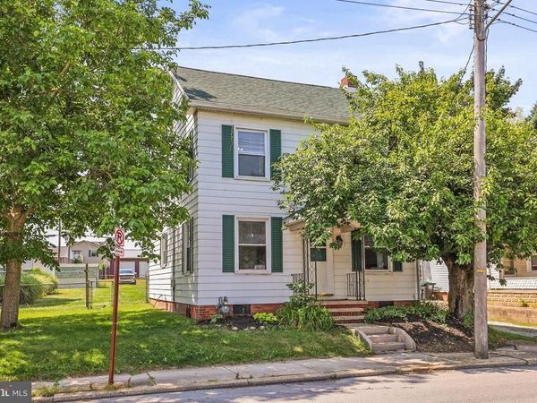 711 YORK STREET, HANOVER, PA 17331