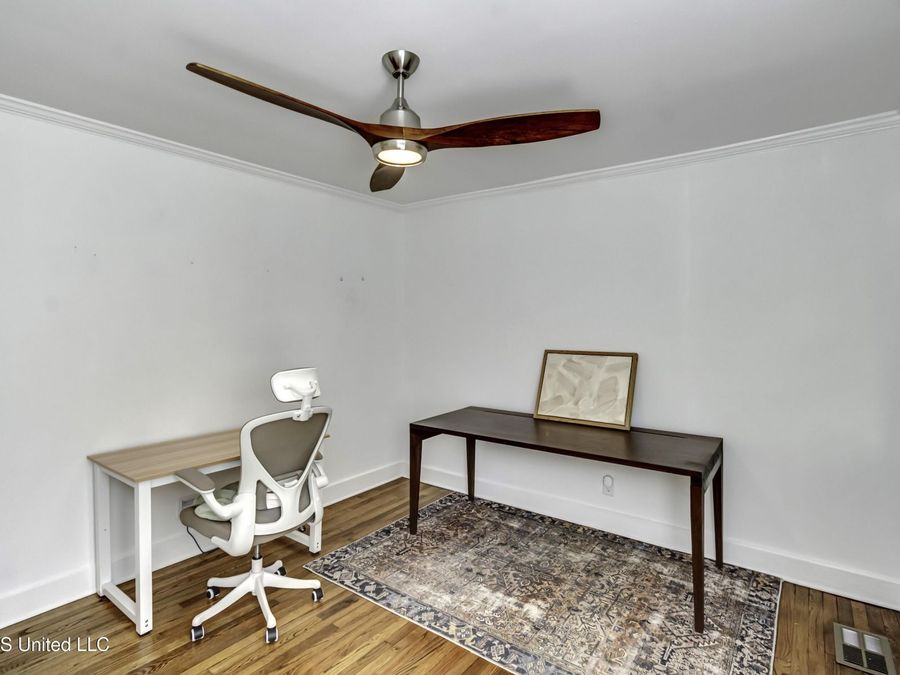 Property Image 38