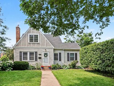 4624 Vallacher Avenue, Saint Louis Park, MN 55416