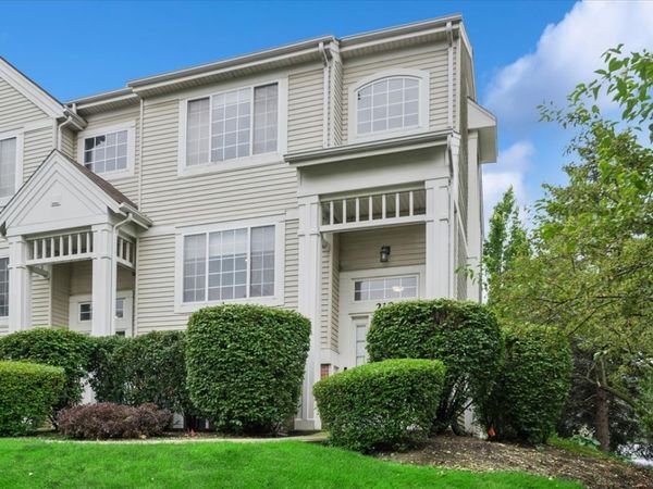 218 POLO CLUB Drive , Unit 218, Glendale Heights, IL 60139
