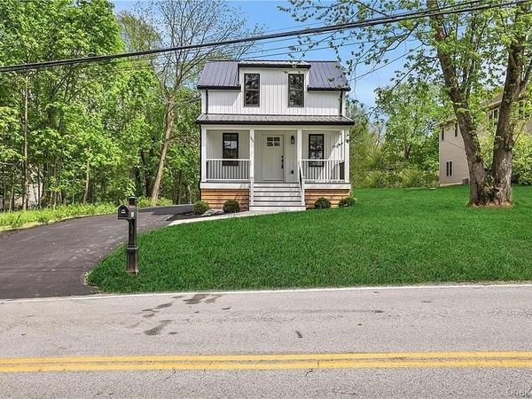 386 Lakeside Road , Newburgh, NY 12550