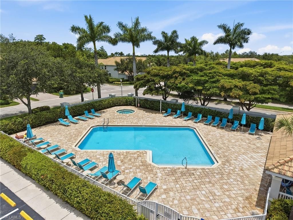 15950 Marcello Cir, Unit 247, Naples, FL 34110 Photo