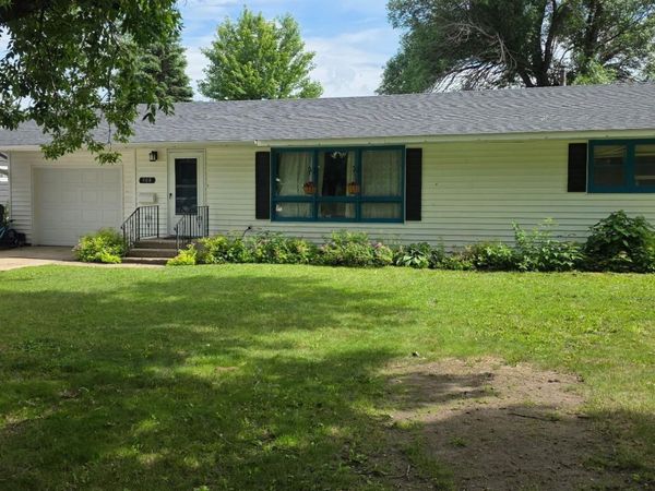 908 Westwood Drive SW, Alexandria, MN 56308