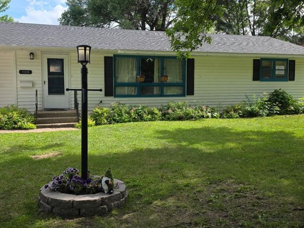 908 Westwood Drive SW, Alexandria, MN 56308