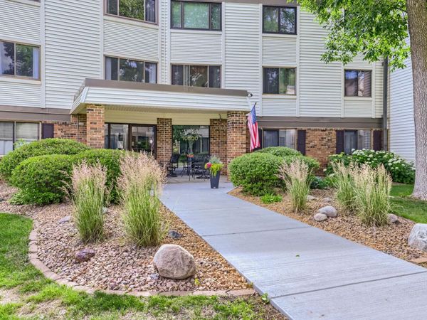 10600 43rd Avenue N, Unit 202, Plymouth, MN 55442
