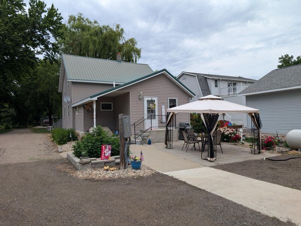 111 E Lyon Street, Minneota, MN 56264