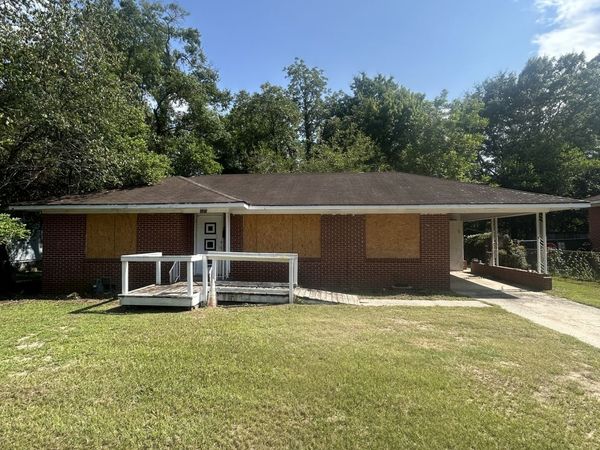 3266 Hillcrest Avenue, Macon, GA 31204