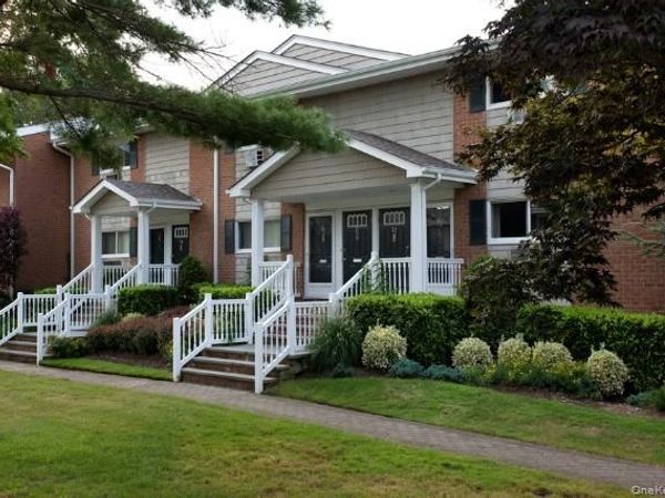 94 friendly Court , Unit FC94, Babylon, NY 11704