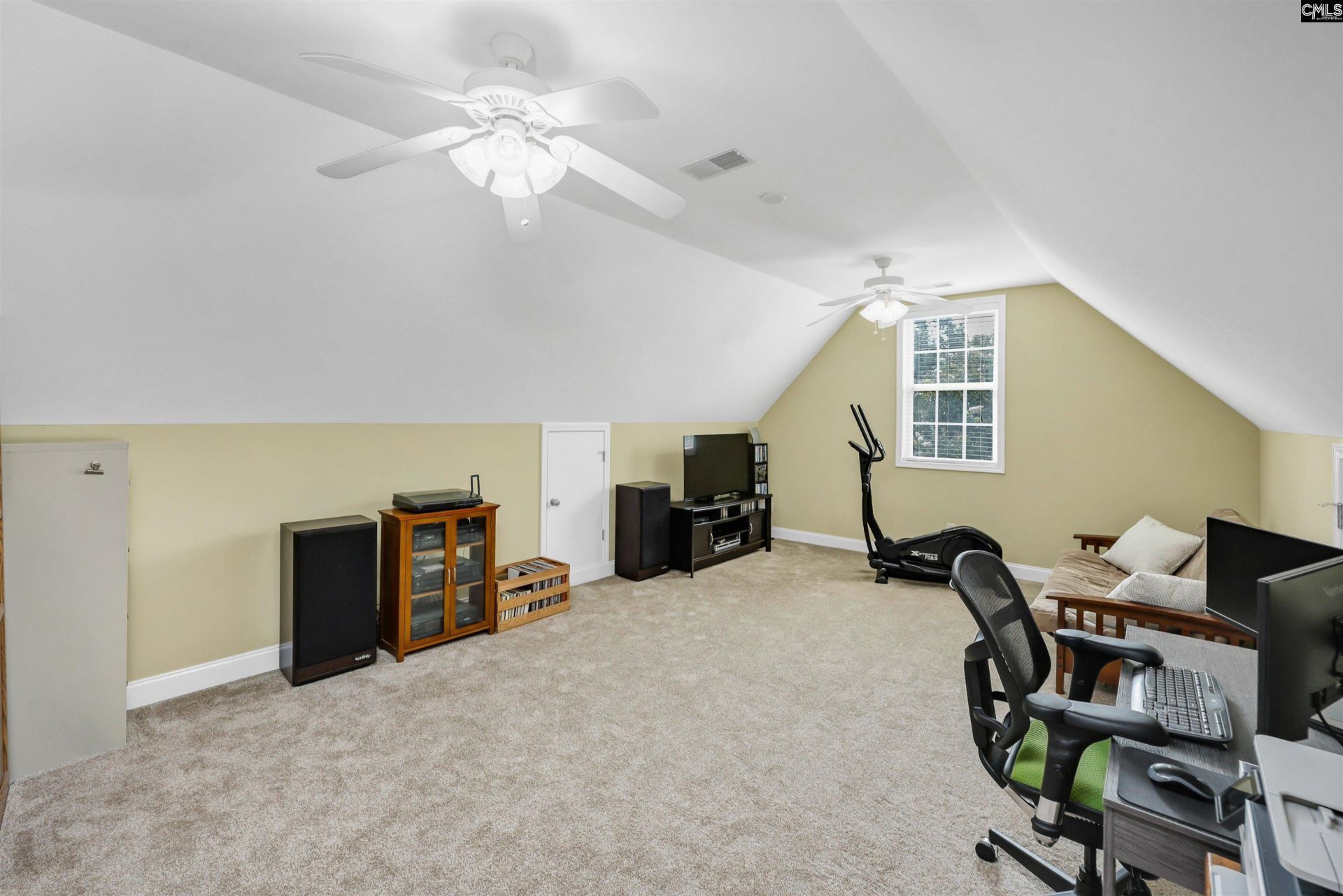 78 Remington Drive Photo 37
