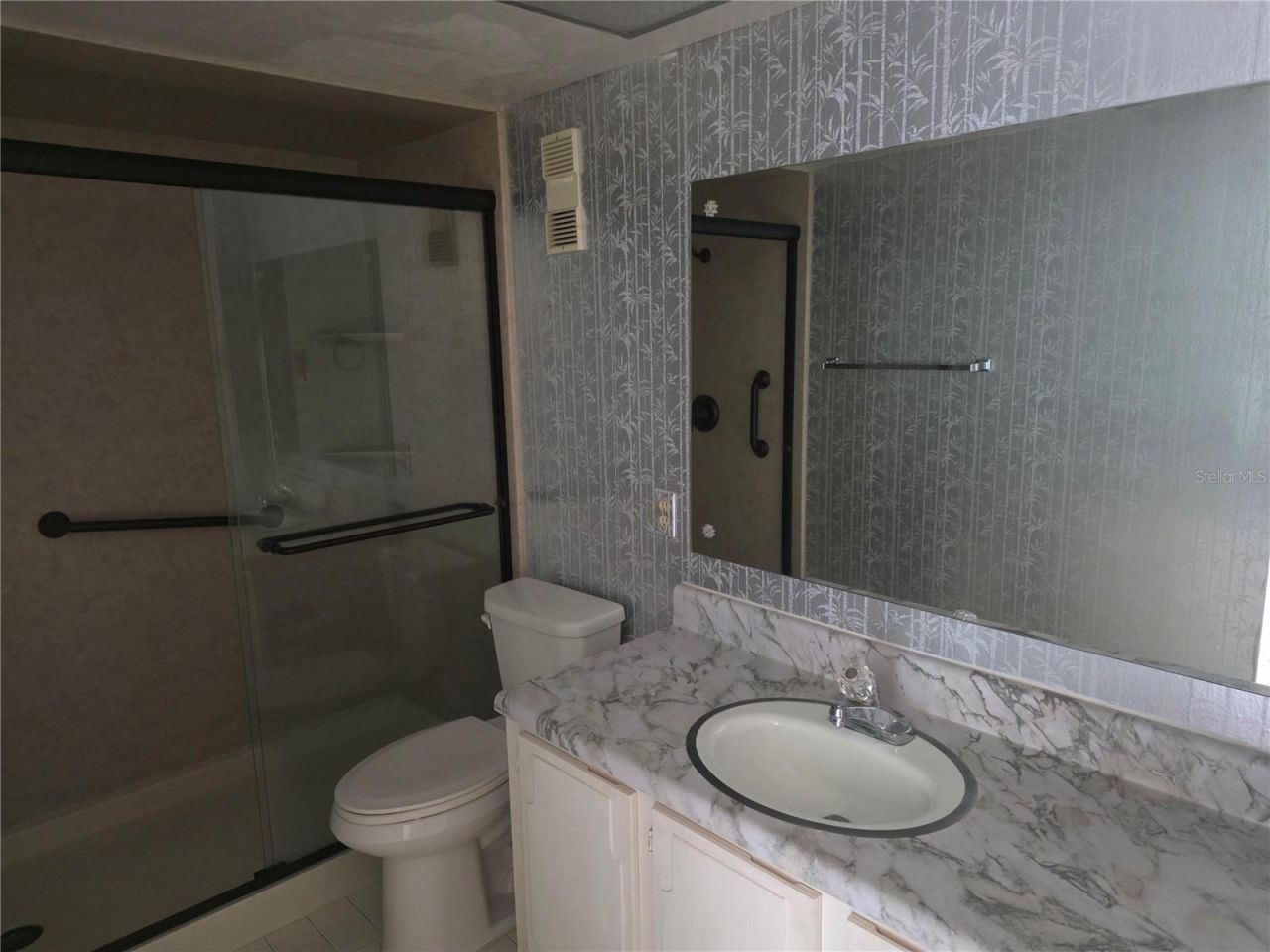 4900 Brittany Drive S, Unit 414, Saint Petersburg, FL 33715 Photo