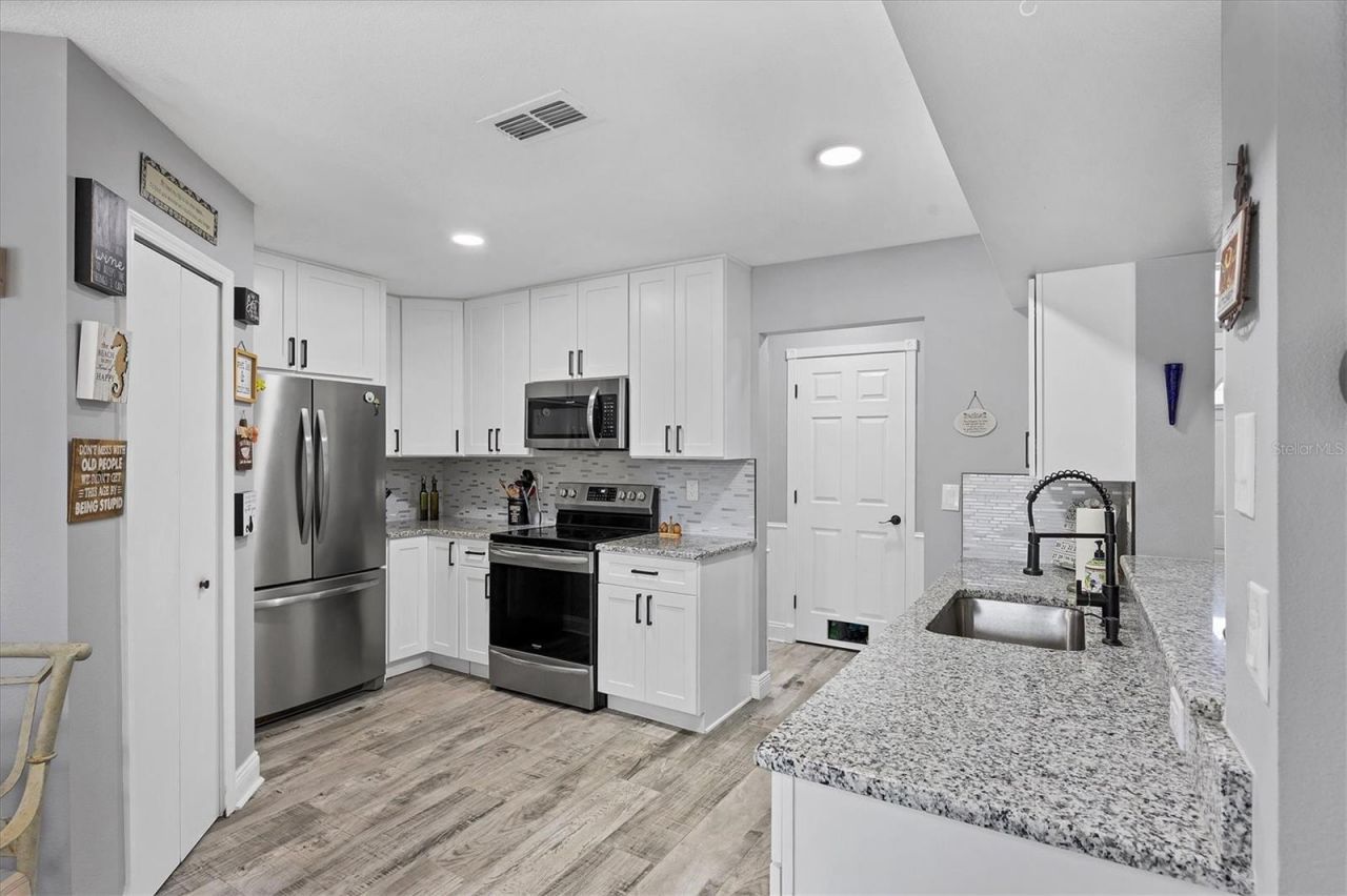 11302 3rd Avenue E, Bradenton, FL 34212 Photo