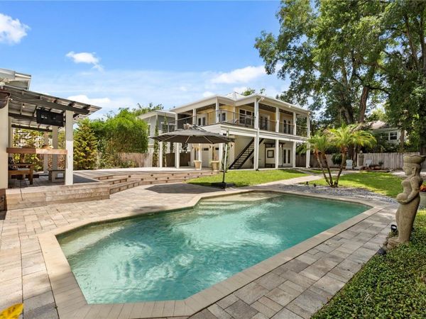 209 E AMELIA STREET, ORLANDO, FL 32801