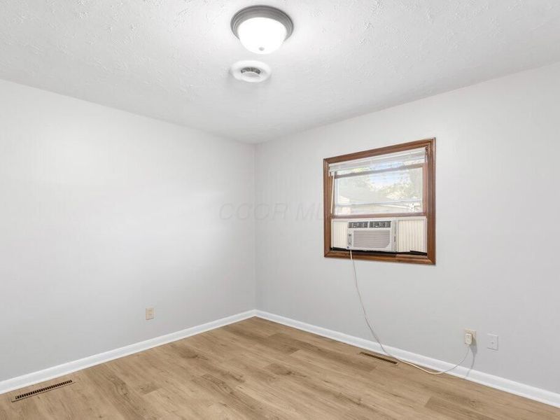 2381 Century Drive , Columbus, OH 43211 Photo 14