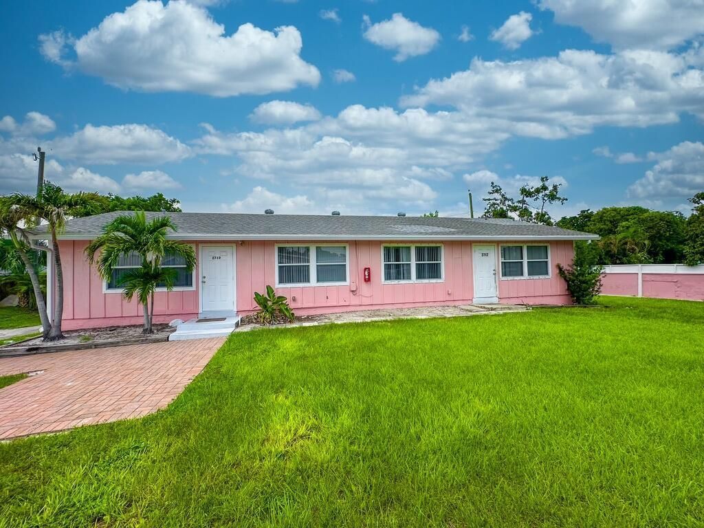 2717 Richard Road, West Palm Beach, FL 33403 Photo