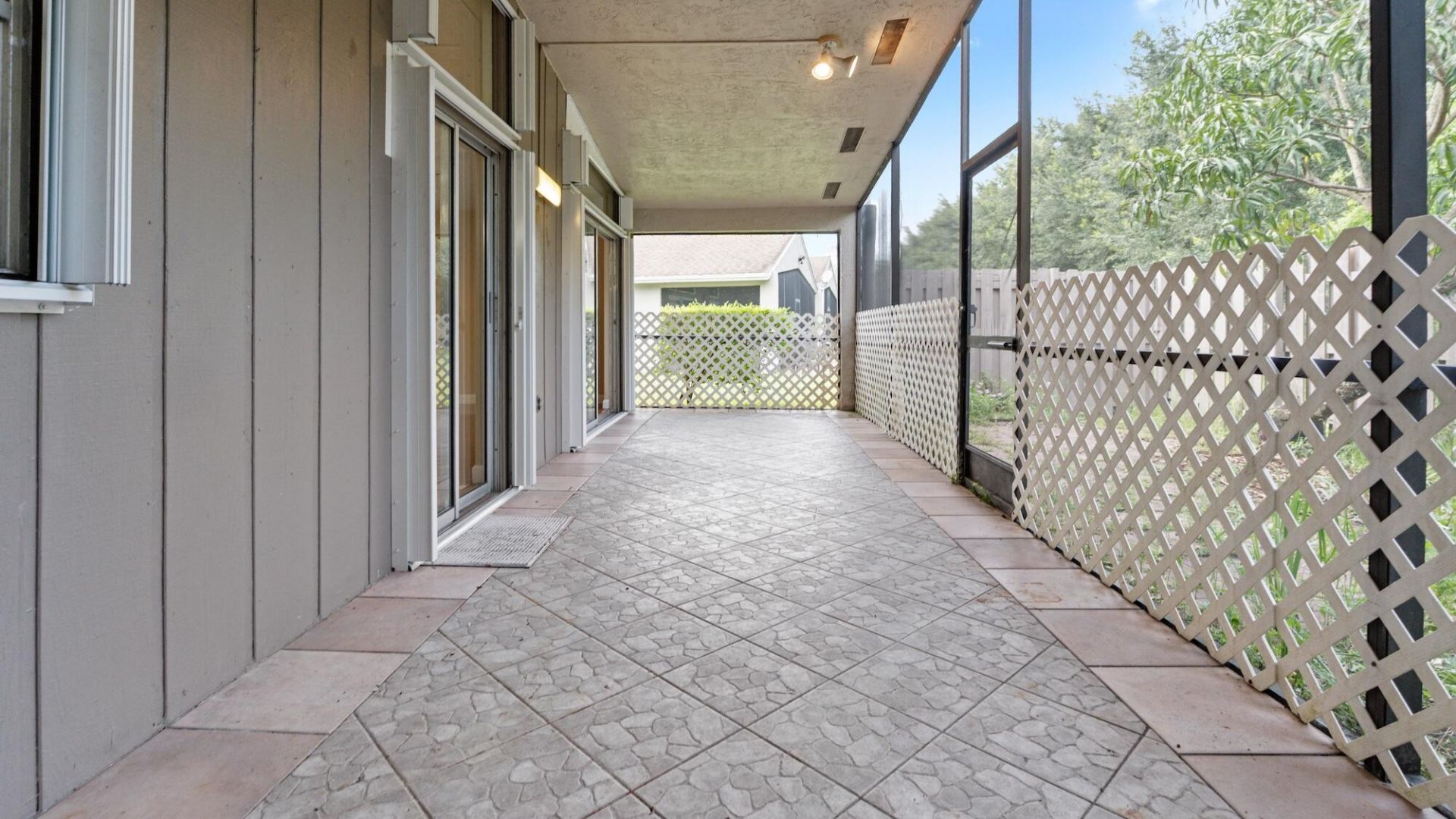 570 Woodgate Circle, Unit A, Sunrise, FL 33326 Photo