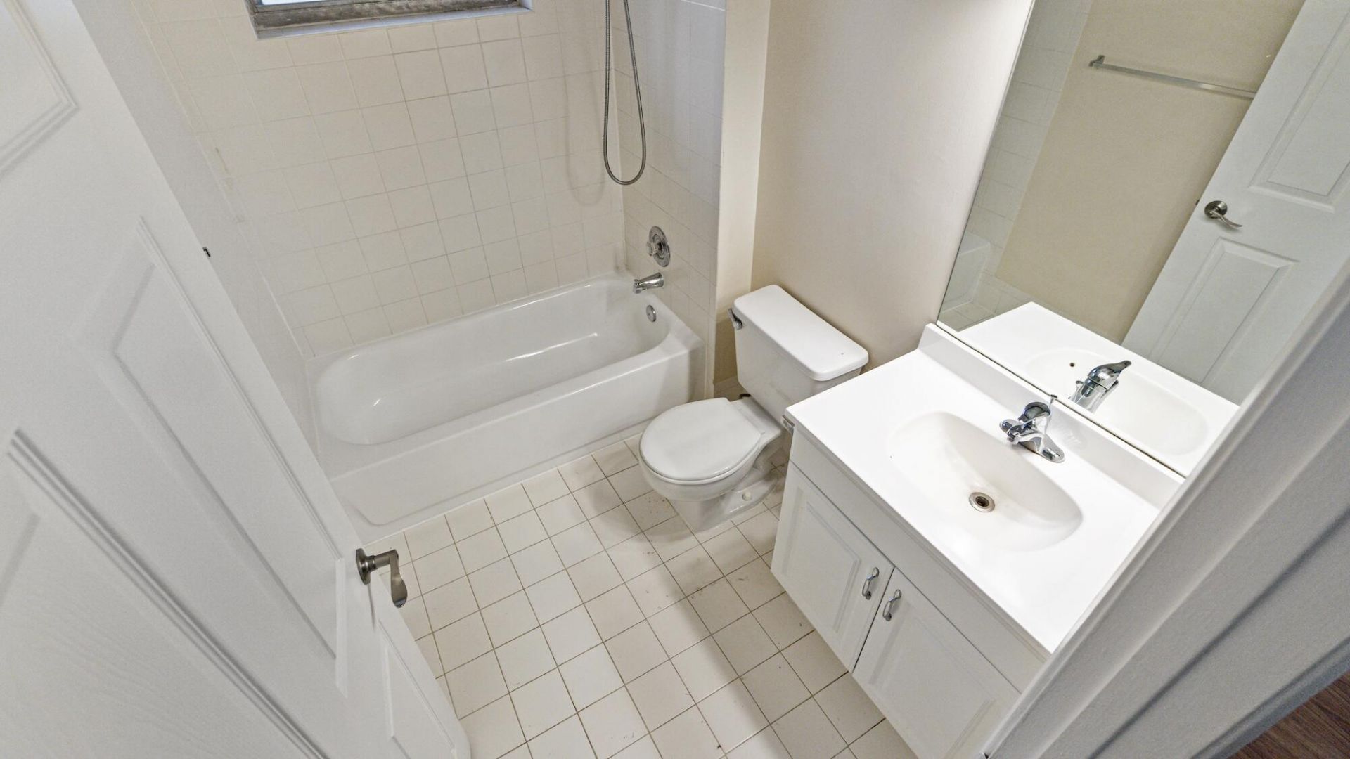 570 Woodgate Circle, Unit A, Sunrise, FL 33326 Photo