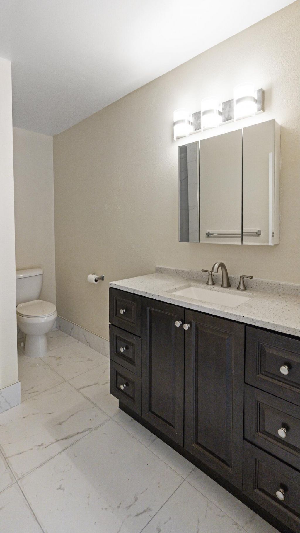 570 Woodgate Circle, Unit A, Sunrise, FL 33326 Photo