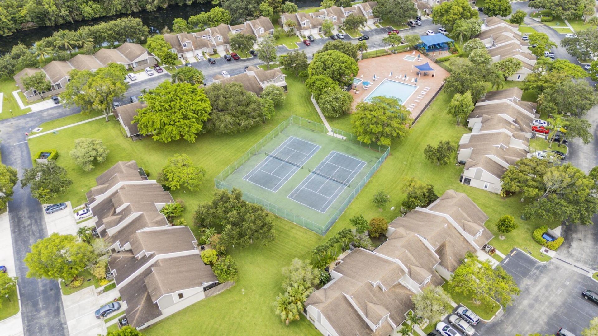 570 Woodgate Circle, Unit A, Sunrise, FL 33326 Photo