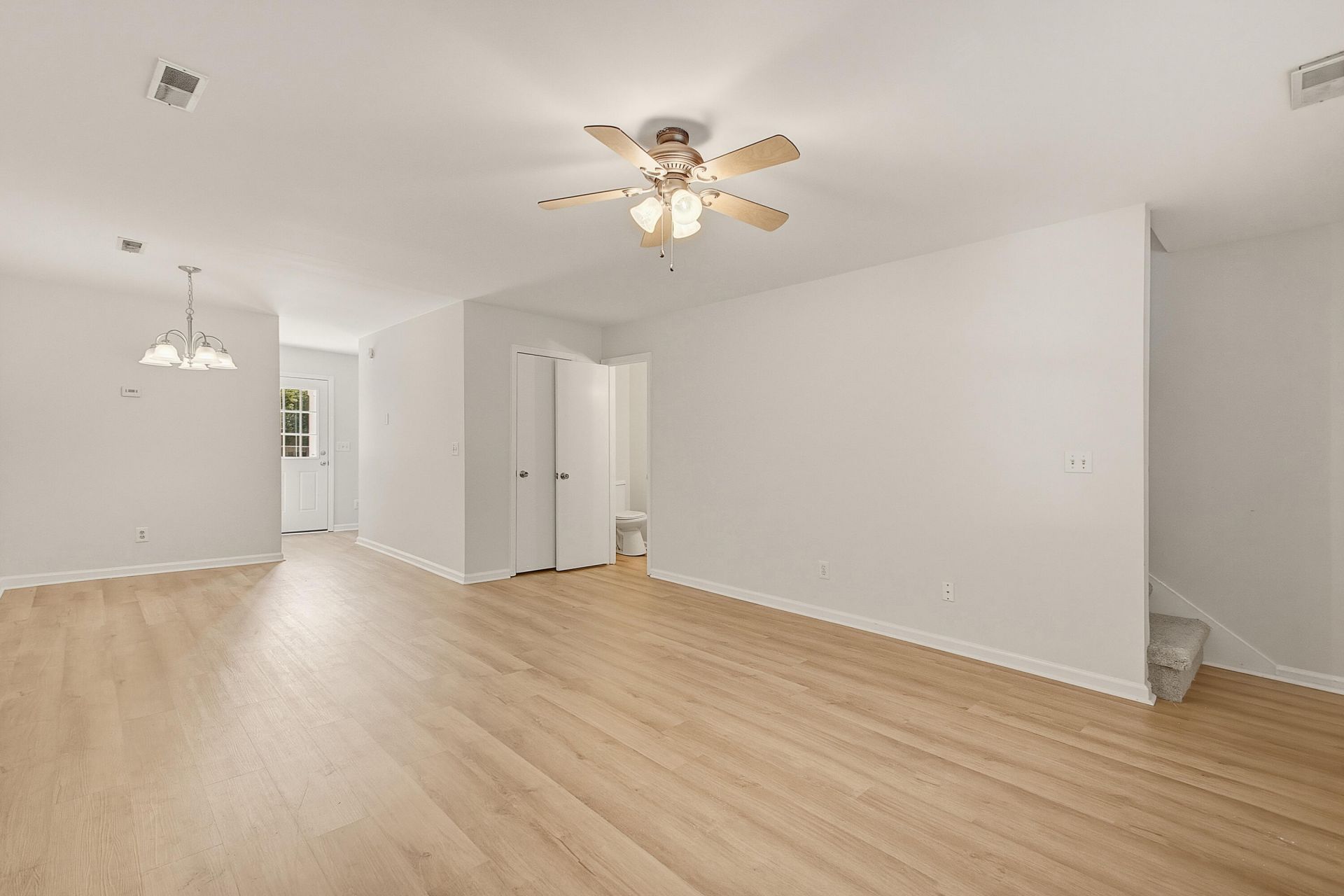 1190 Julian Clark Road Photo 7