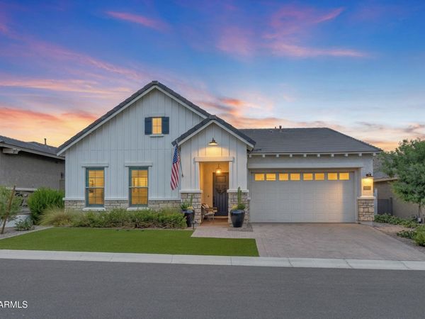 21358 W HILLCREST Boulevard, Buckeye, AZ 85396