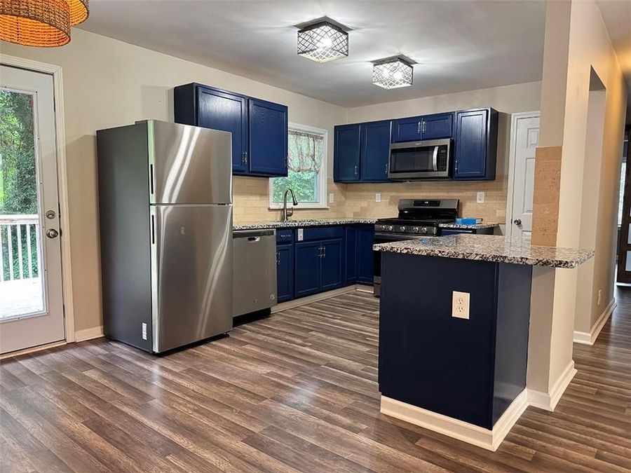 Property Image 6