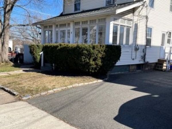 5 Summit Ave, Chatham, NJ 07928